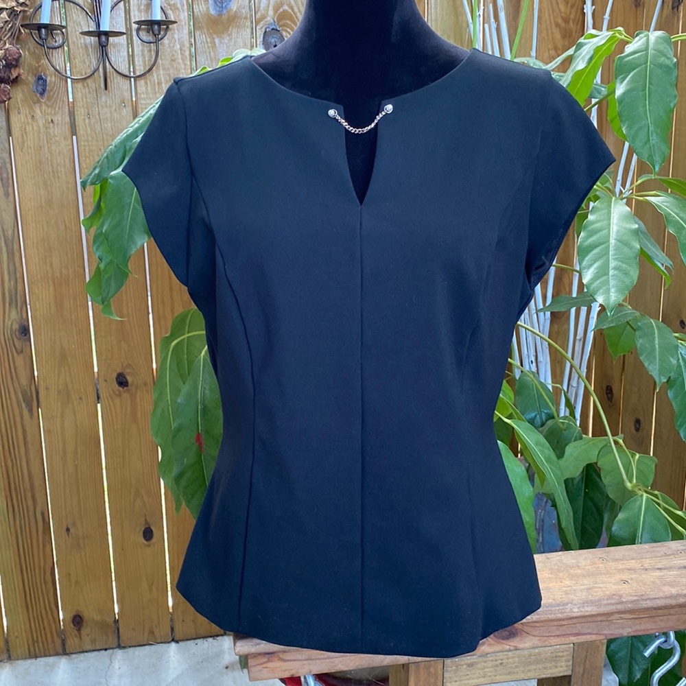 White House Black Market Women’s Black Chain Link Top Cap Sleeves | Size 14